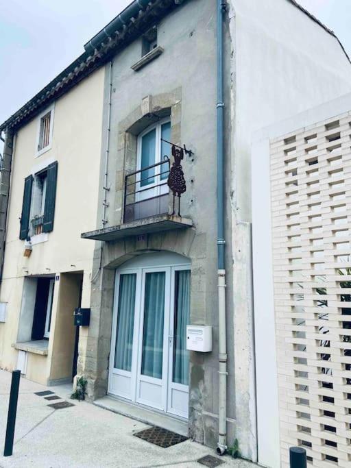 Maison Climatisee Avec Stationnement Et Wifi Bram Exteriér fotografie